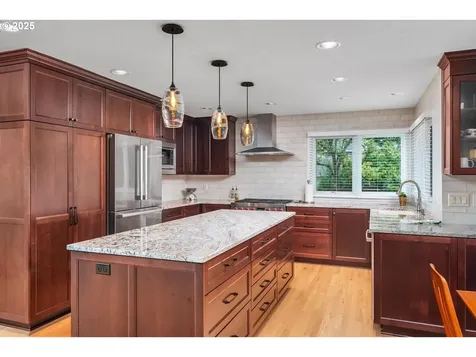 16240 SW Falcon Drive Beaverton OR 97007