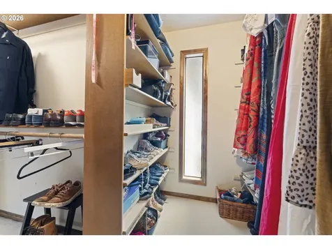 15643 NE Siskiyou Court Portland OR 97230