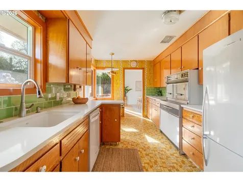 15910 SE Oatfield Road Milwaukie OR 97267