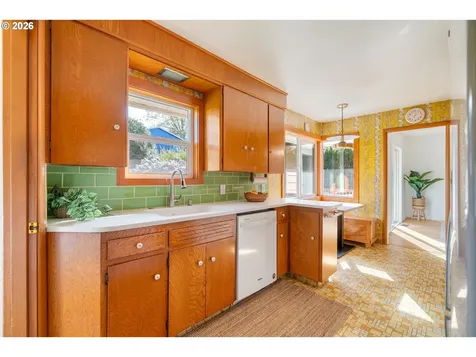 15910 SE Oatfield Road Milwaukie OR 97267