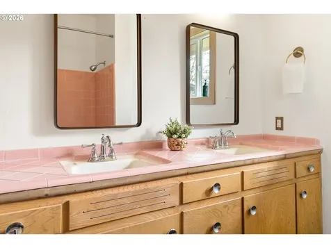 15910 SE Oatfield Road Milwaukie OR 97267