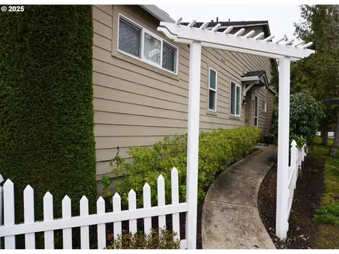7116 NE 56th Street Vancouver WA 98661