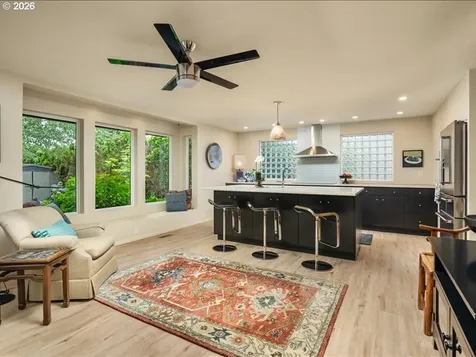 1525 SW 132nd Avenue Beaverton OR 97005