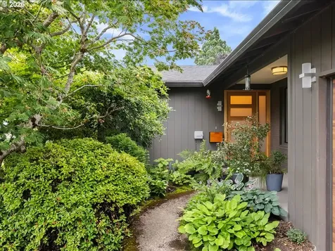 1525 SW 132nd Avenue Beaverton OR 97005