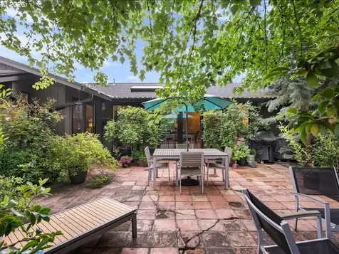 1525 SW 132nd Avenue Beaverton OR 97005