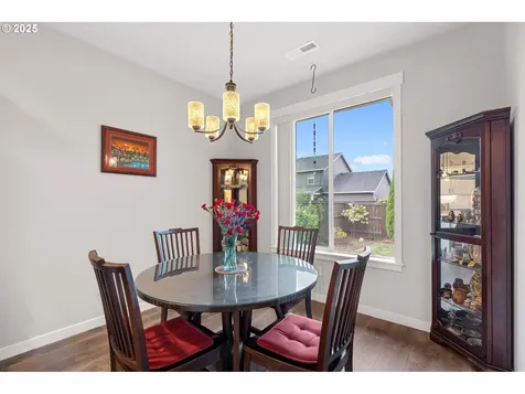 7612 NE 176th Avenue Vancouver WA 98682