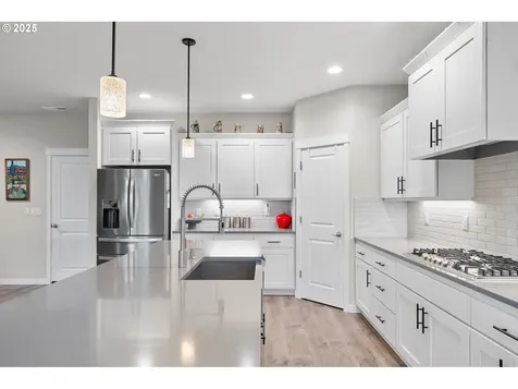 7612 NE 176th Avenue Vancouver WA 98682