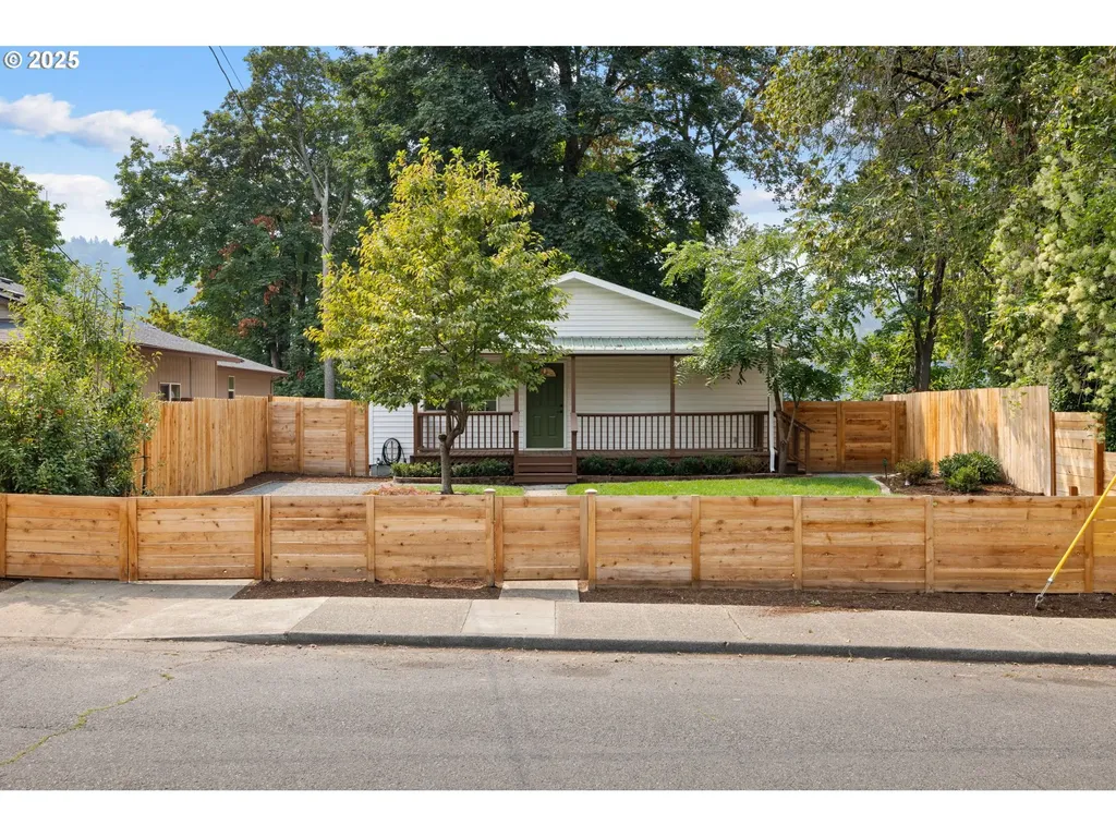 8836 N Edison Street Portland OR 97203