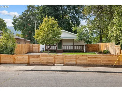 8836 N Edison Street Portland OR 97203
