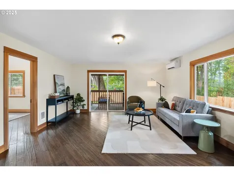 8836 N Edison Street Portland OR 97203