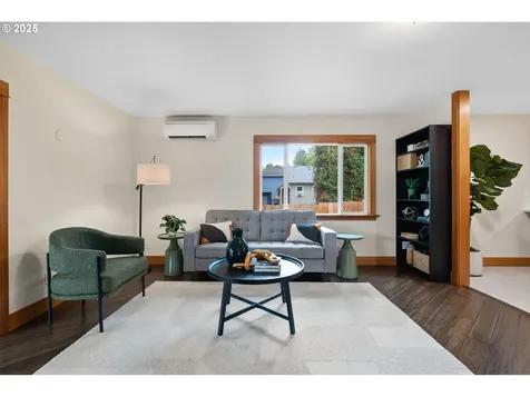 8836 N Edison Street Portland OR 97203