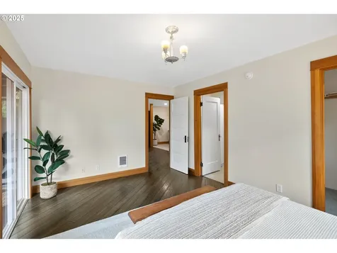8836 N Edison Street Portland OR 97203