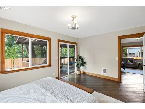8836 N Edison Street Portland OR 97203