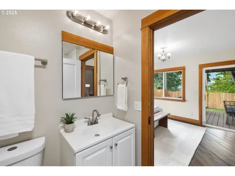 8836 N Edison Street Portland OR 97203