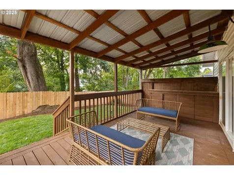 8836 N Edison Street Portland OR 97203