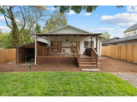 8836 N Edison Street Portland OR 97203