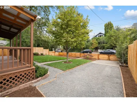 8836 N Edison Street Portland OR 97203