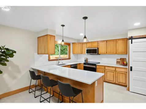 8836 N Edison Street Portland OR 97203