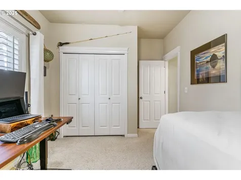 1215 46th Avenue Sweet Home OR 97386