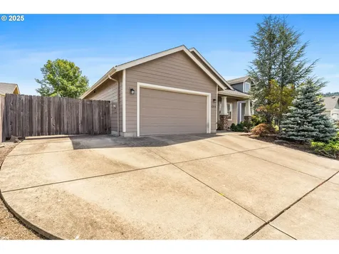 1215 46th Avenue Sweet Home OR 97386