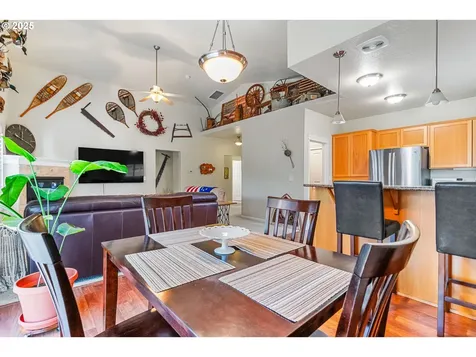 1215 46th Avenue Sweet Home OR 97386