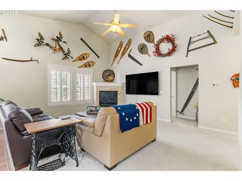 1215 46th Avenue Sweet Home OR 97386
