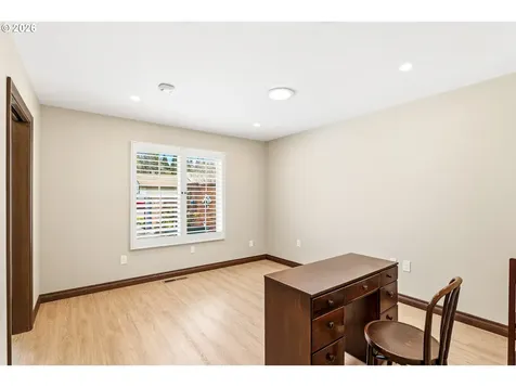 10290 SW Greenleaf Terrace Portland OR 97224