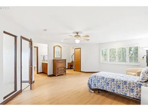 10290 SW Greenleaf Terrace Portland OR 97224