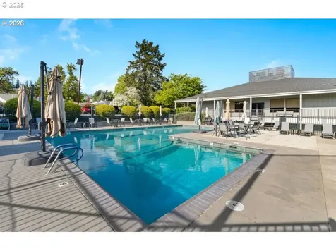 10290 SW Greenleaf Terrace Portland OR 97224