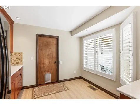 10290 SW Greenleaf Terrace Portland OR 97224