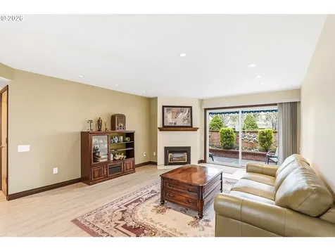 10290 SW Greenleaf Terrace Portland OR 97224