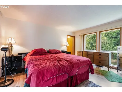 2419 NE Grandhaven Street Mcminnville OR 97128