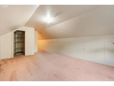 2419 NE Grandhaven Street Mcminnville OR 97128