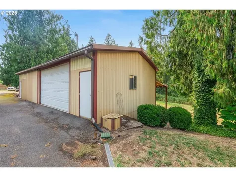 2419 NE Grandhaven Street Mcminnville OR 97128