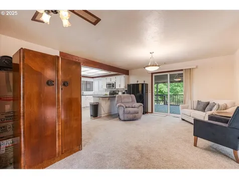 2419 NE Grandhaven Street Mcminnville OR 97128