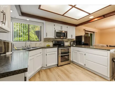 2419 NE Grandhaven Street Mcminnville OR 97128