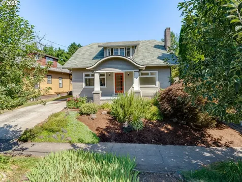 1015 SE Nehalem Street Portland OR 97202