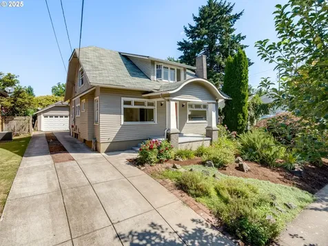 1015 SE Nehalem Street Portland OR 97202