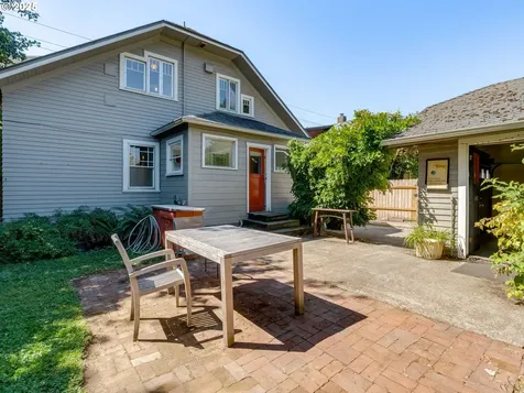 1015 SE Nehalem Street Portland OR 97202