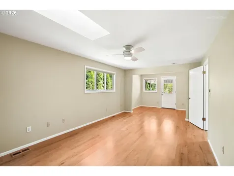 13135 SW Dartmoor Court Beaverton OR 97008