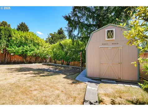 13135 SW Dartmoor Court Beaverton OR 97008