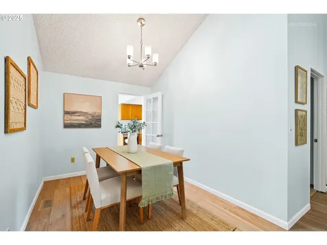 13135 SW Dartmoor Court Beaverton OR 97008