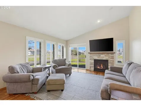 834 Cessna Street Independence OR 97351