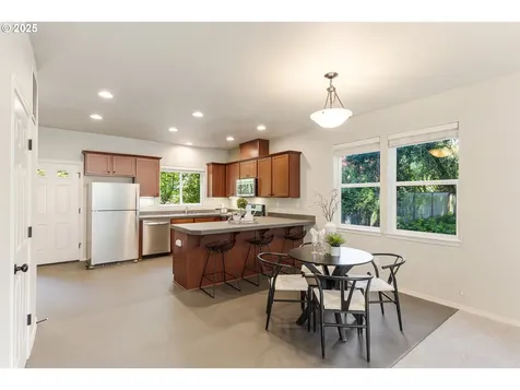 3342 SW Multnomah Boulevard Portland OR 97219