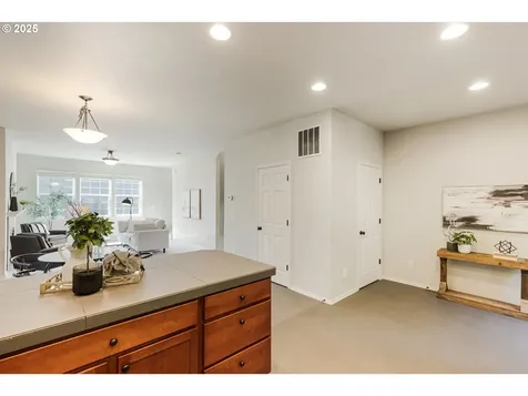 3342 SW Multnomah Boulevard Portland OR 97219