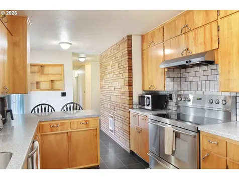 38225 Mount Hope Drive Lebanon OR 97355