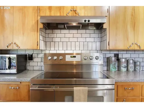 38225 Mount Hope Drive Lebanon OR 97355