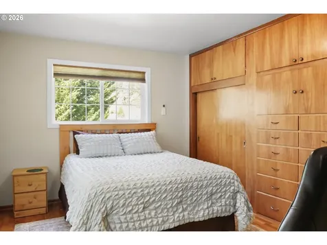 38225 Mount Hope Drive Lebanon OR 97355