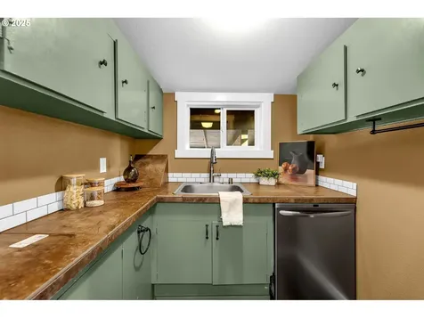 707 E 28th Street Vancouver WA 98663