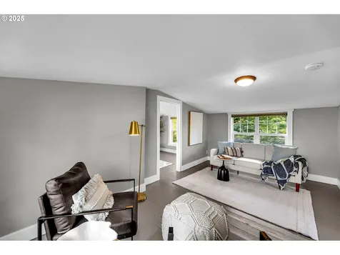 707 E 28th Street Vancouver WA 98663
